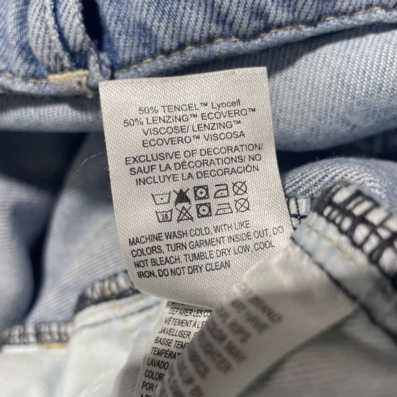 Lucky Brand Wide Leg Tencel Blend Soft Denim Pleated Palazzo Jeans Size 6 / 28 - Picture 16 of 16